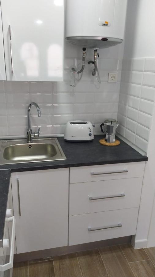 Apartamentos Marmoles Centro Малага Экстерьер фото