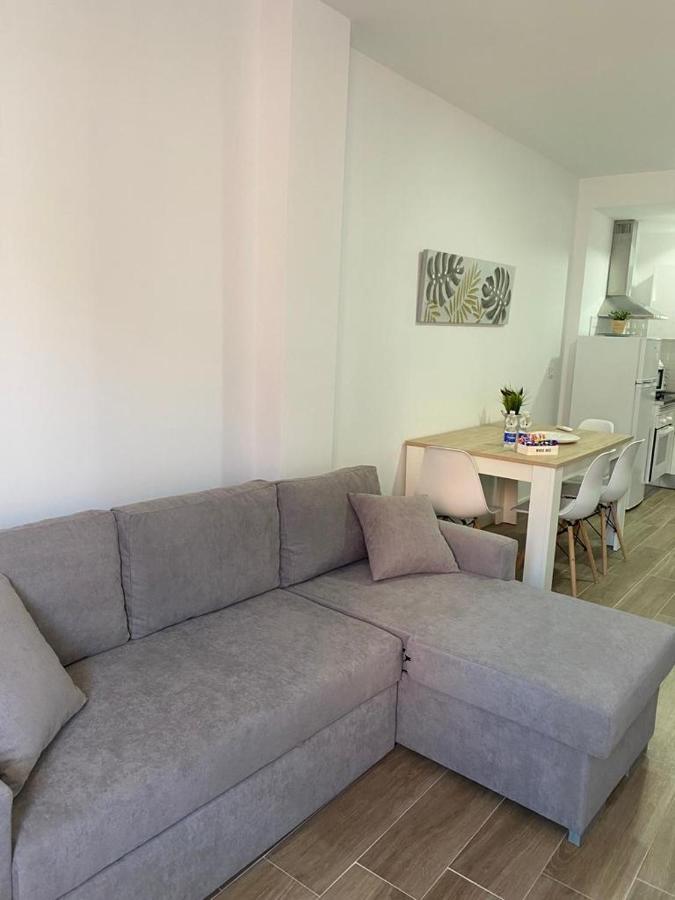 Apartamentos Marmoles Centro Малага Экстерьер фото